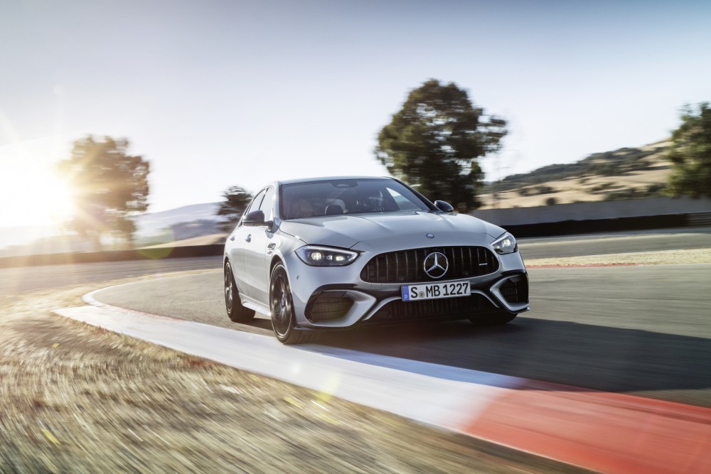 Mercedes-AMG C 63 S E Performance